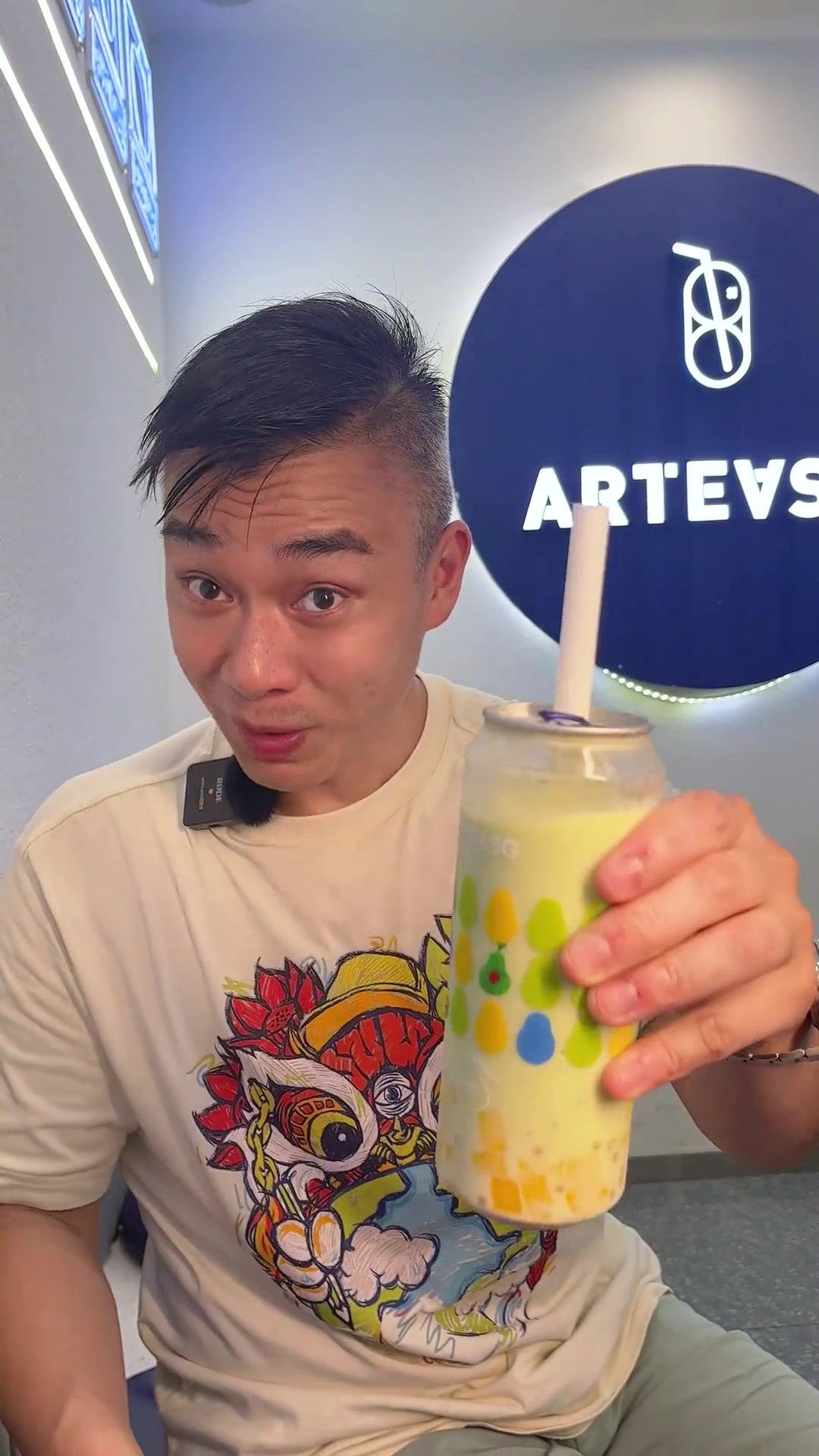 听说这是奶茶排行榜的首位??你们喝过觉得是不是呢?
