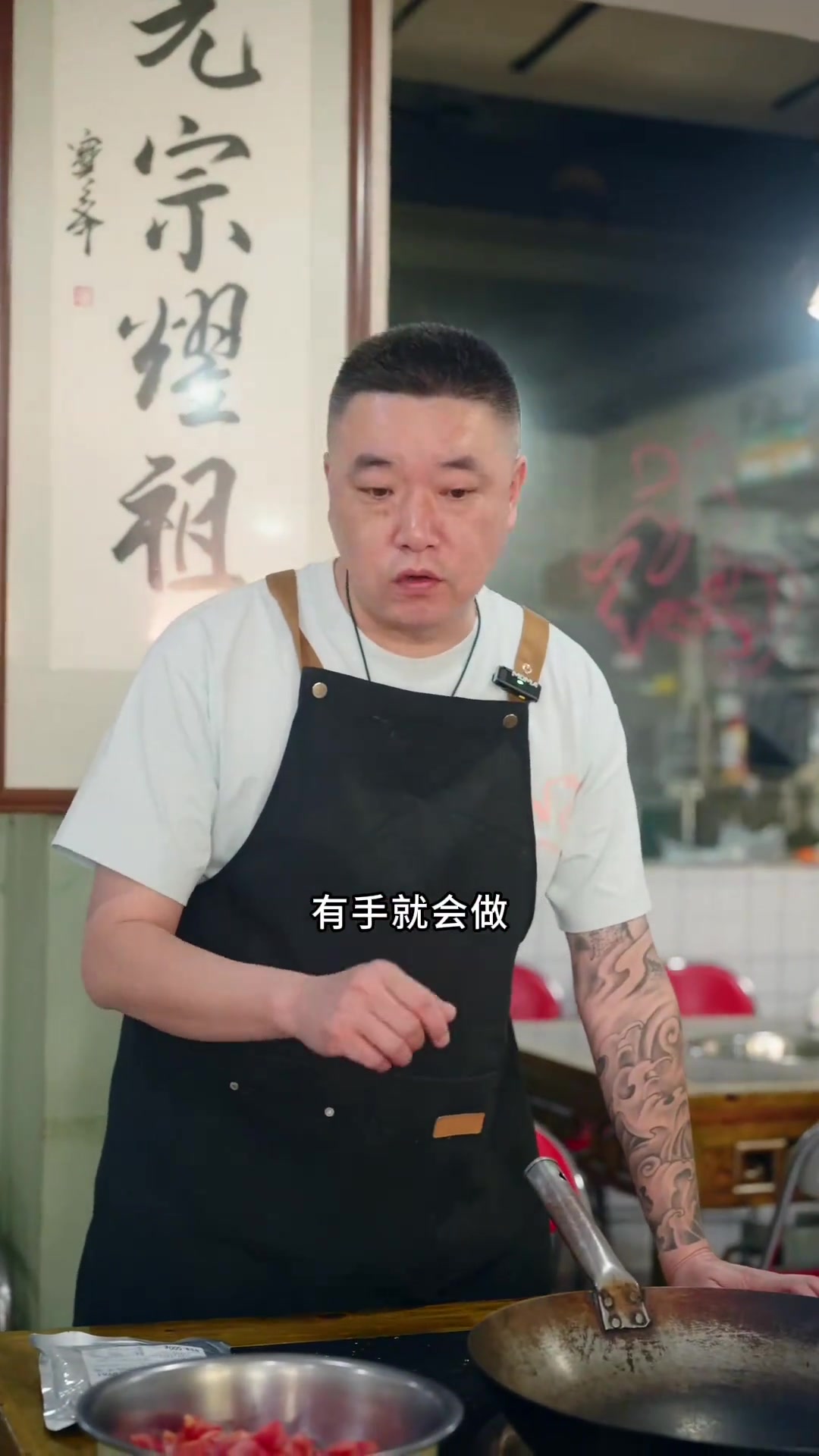 解锁牛肉不同部位的花式吃法。中西结合做法的番茄炖牛尾,软烂脱骨油入味,浓香可口。