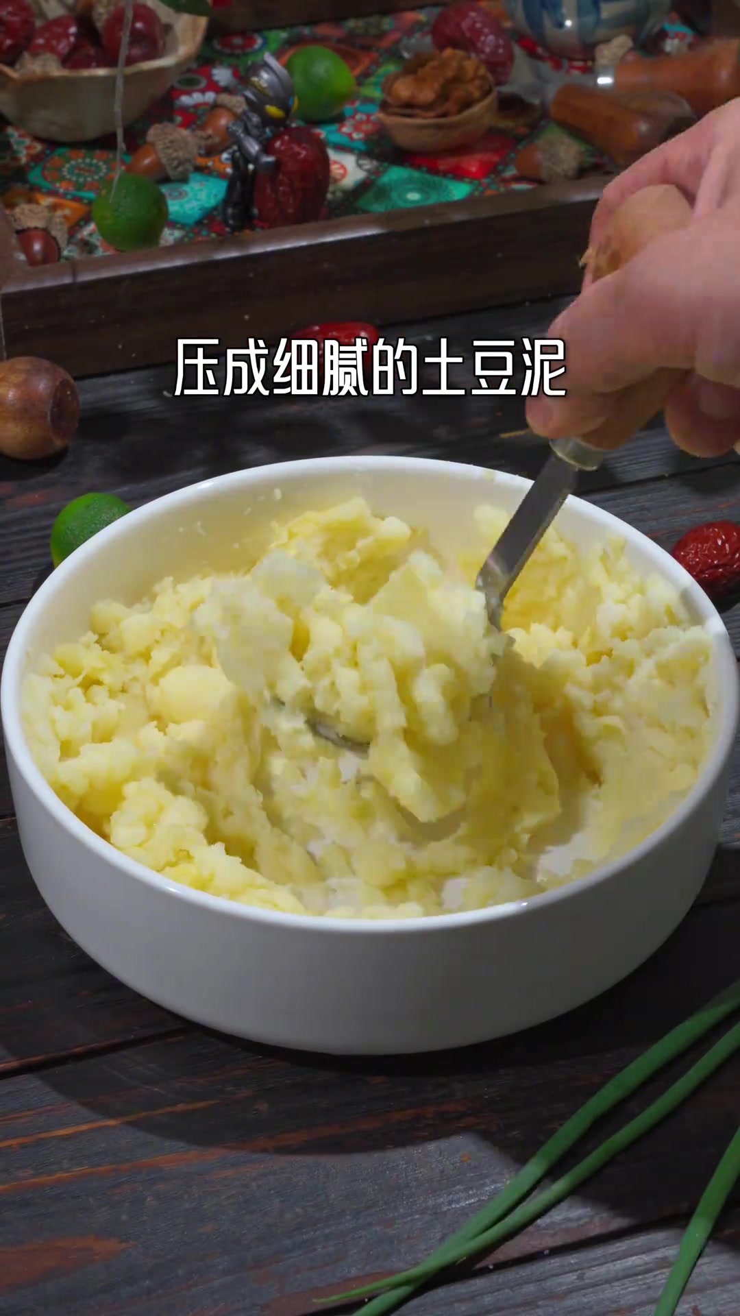 KFC同款土豆泥，你给宝宝吃过吗？ 零失败的做法，细腻丝滑香甜，大人小孩都爱吃。