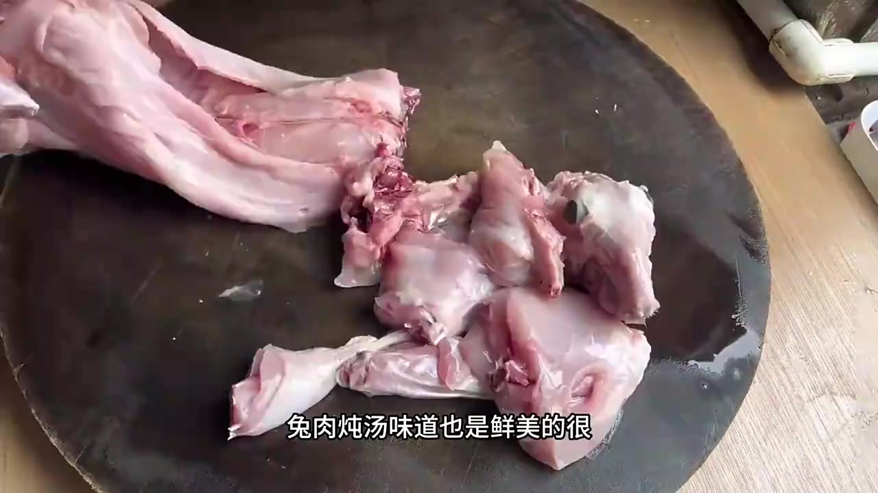河南美食之清炖兔肉，汤鲜肉嫩