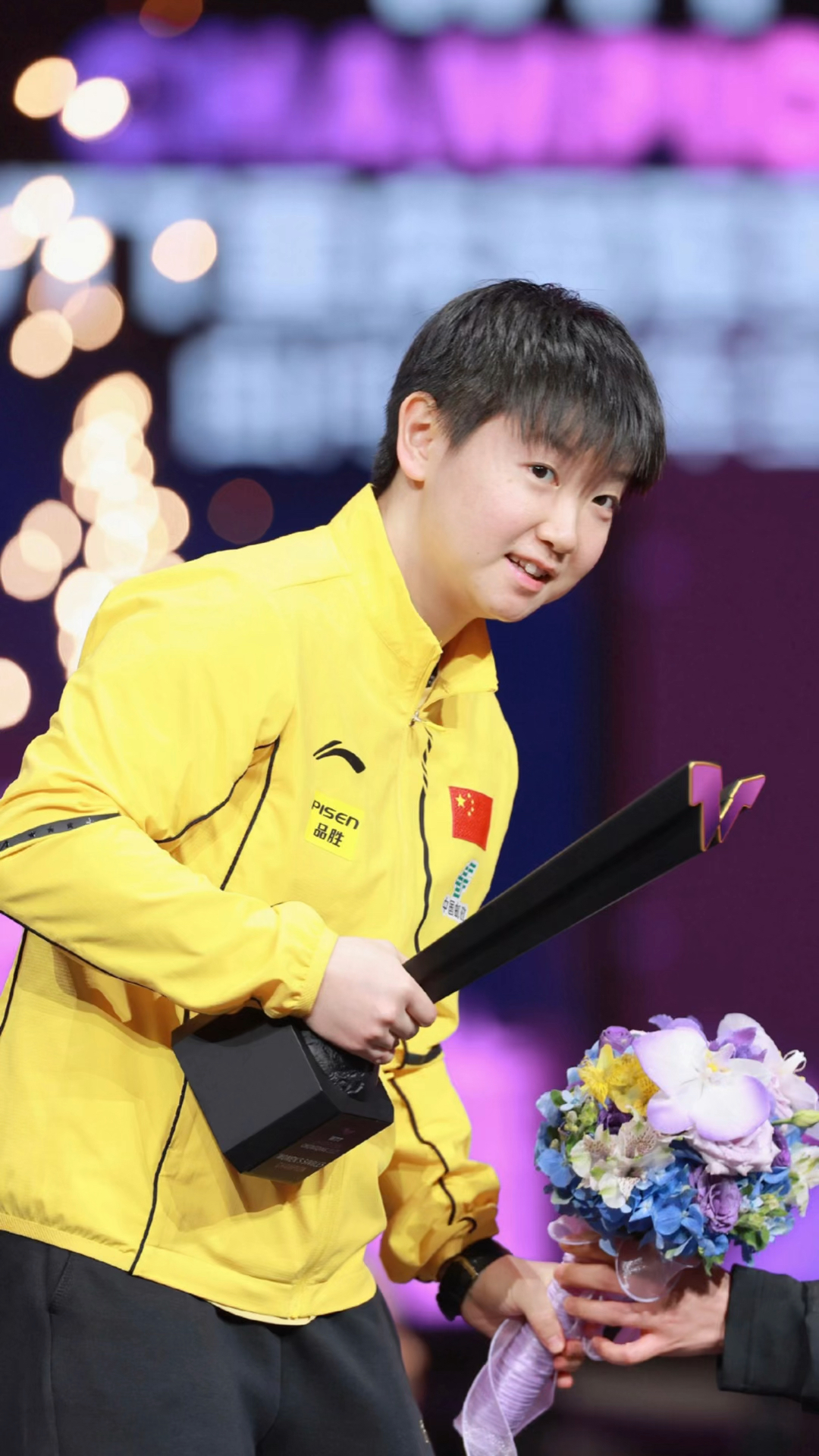 孙颖莎:瞌睡来了送枕头,正好想吃冰激凌