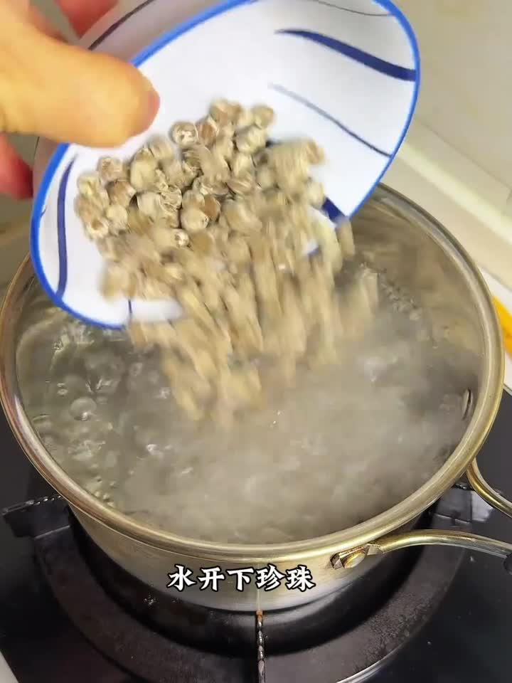 在家自制养生珍珠奶茶,健康美味无负担!