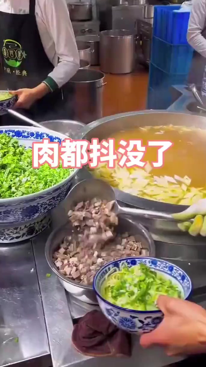这么大的勺子,真是让我空欢喜一场呀