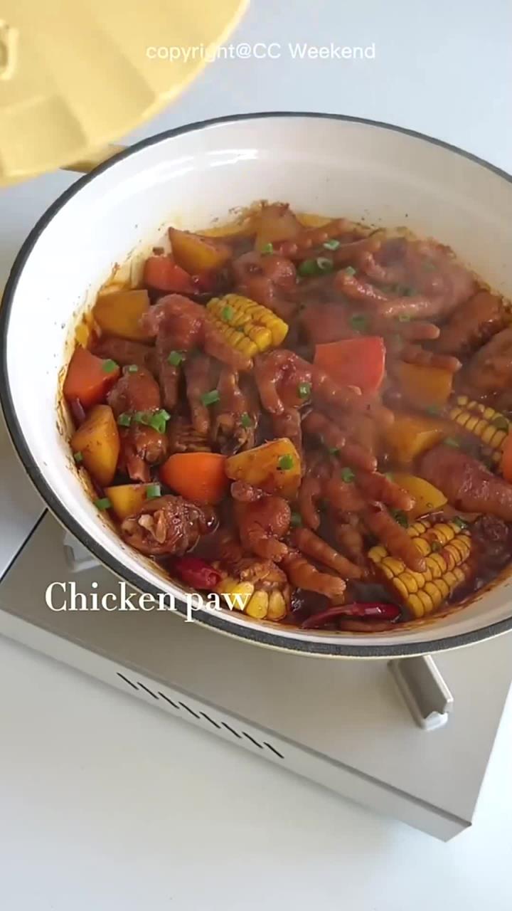 香辣鸡爪煲,很费米饭