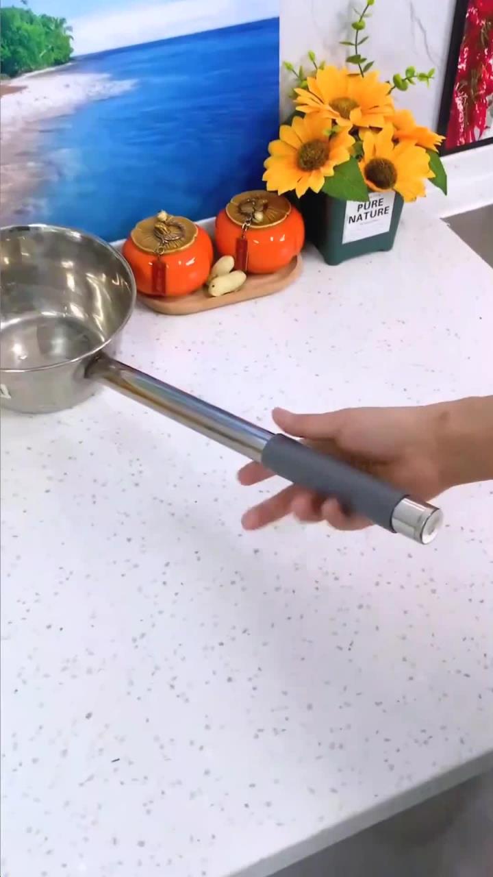 必备厨房小物:炒锅手柄隔热套,安装方便,防止手部意外烫伤!