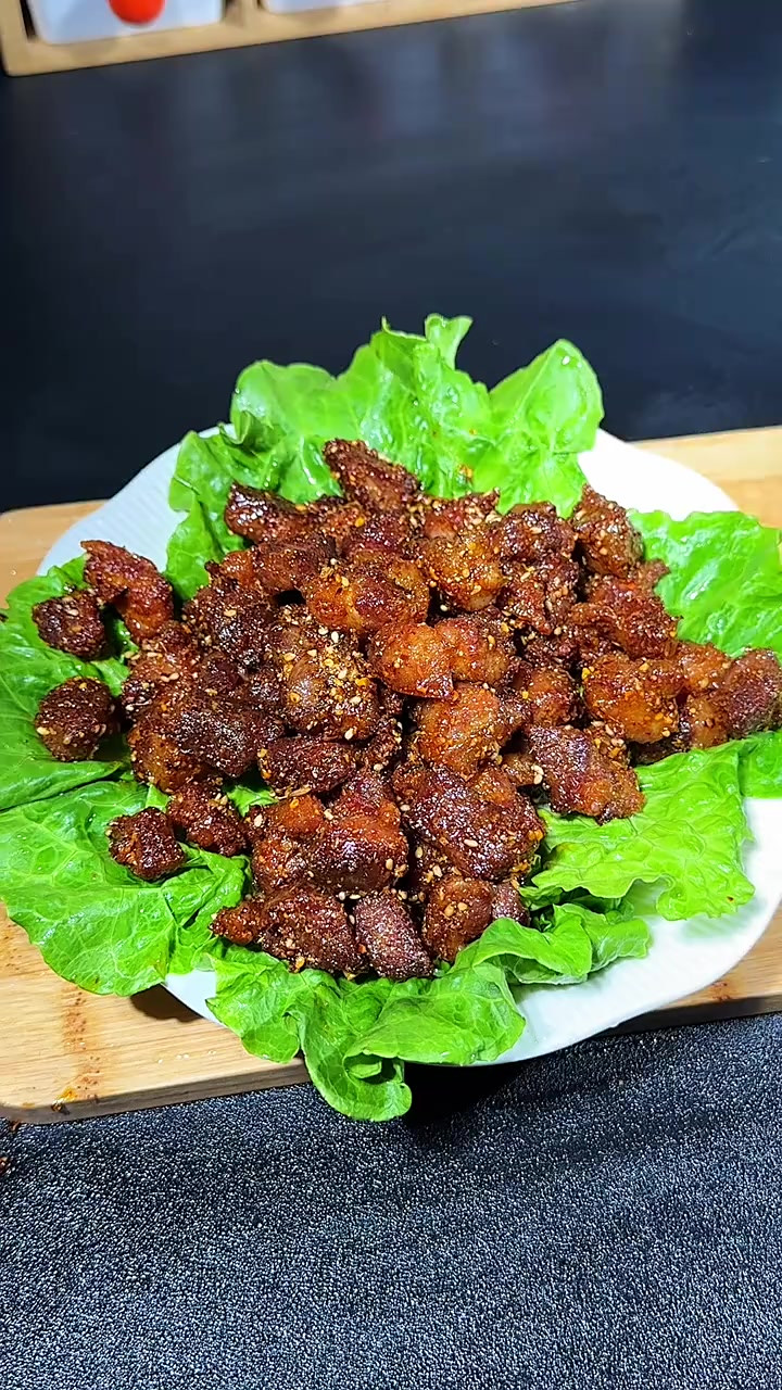 以后想吃羊肉串，我们自己在家做，干净卫生还实惠，味道一点不输
