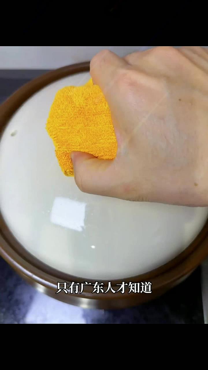 只有广东人才懂！木瓜眉豆鸡脚汤，胶质浓郁超润口煲汤广东靓汤滋补养生喝出好气色