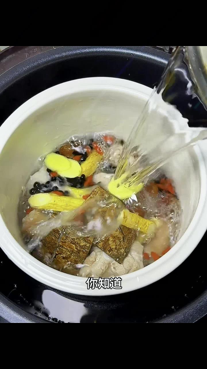 这牛大力黑豆猪尾汤也太好喝了吧!鲜掉眉毛,给老公补身就煲它煲汤广东靓汤为你煲汤滋