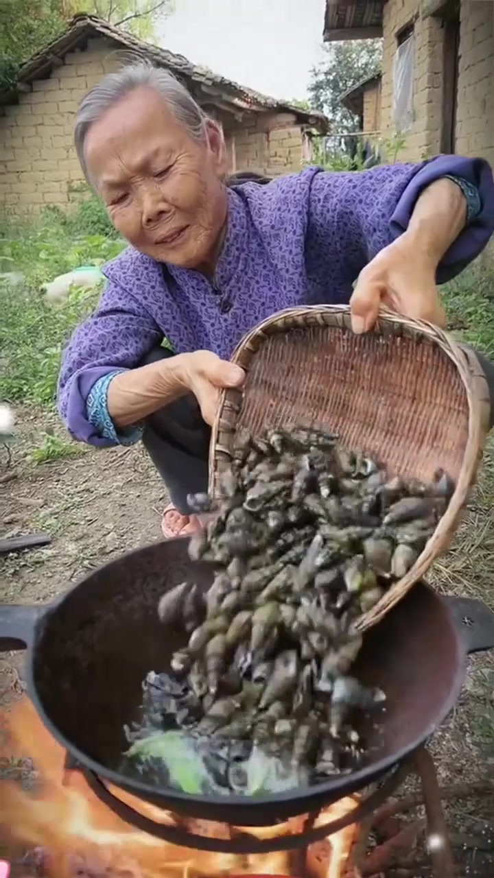 老祖宗的煲汤智慧有多绝?看完这本书,我才知道以前都白喝了!