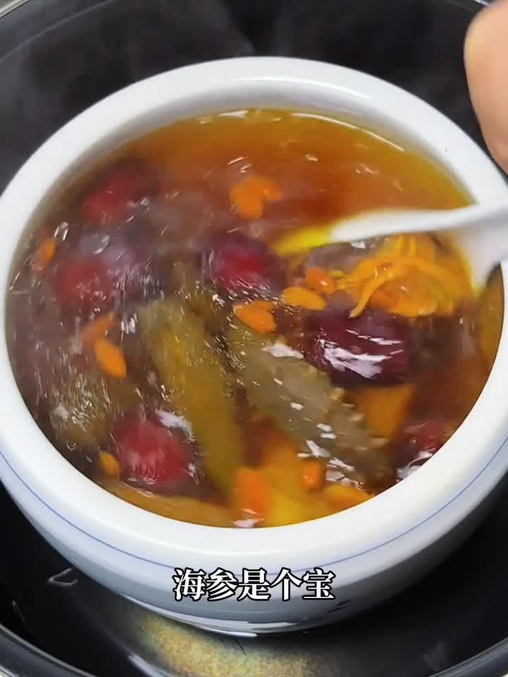 娃学习总饿？试试这碗海参排骨汤，补脑强身，营养全吸收！