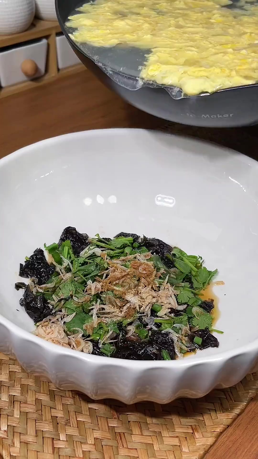 紫菜虾皮蛋花汤这样做才好喝，汤鲜味美，看一眼就能学会