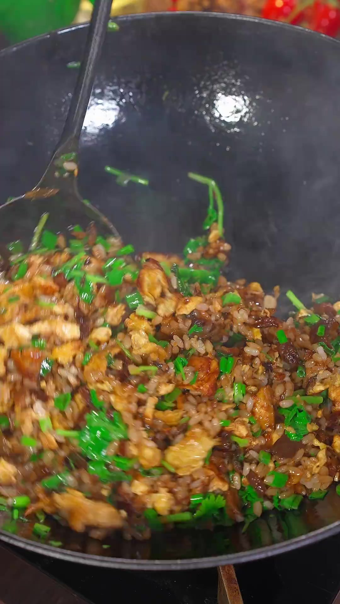 这样做的外婆菜蛋炒饭,简简单单,粒粒分明,太好吃了