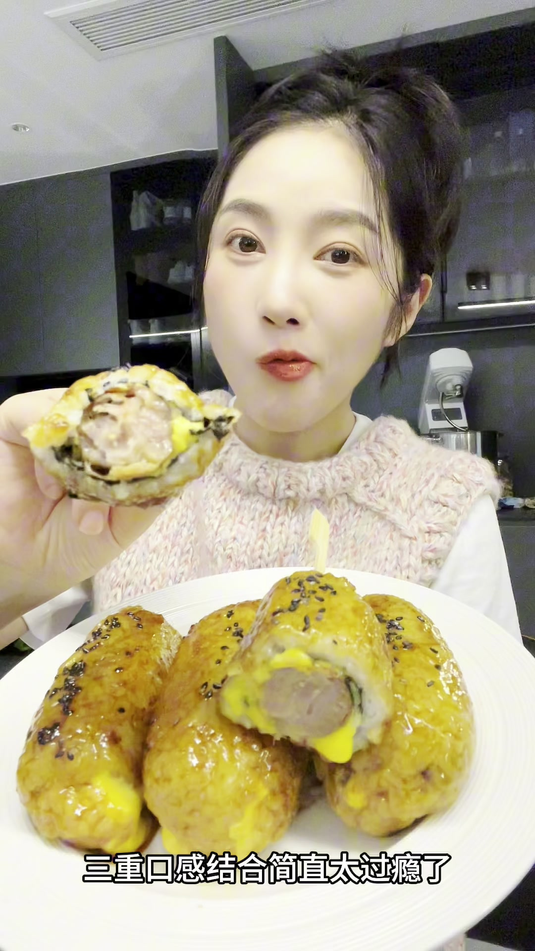 快去做会爆浆的芝士烤肠饭团,爆汁流心巨香