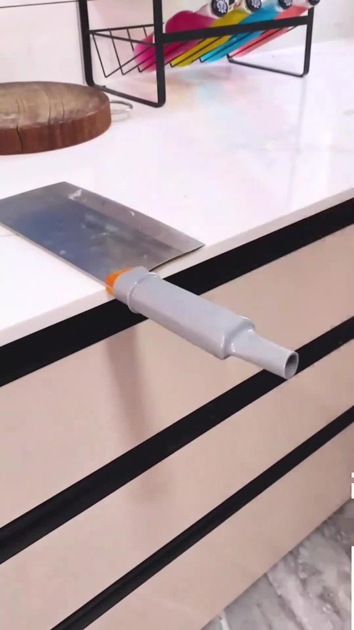 守护厨房安全:炒锅手柄隔热套,安装便捷,防烫伤必备神器!