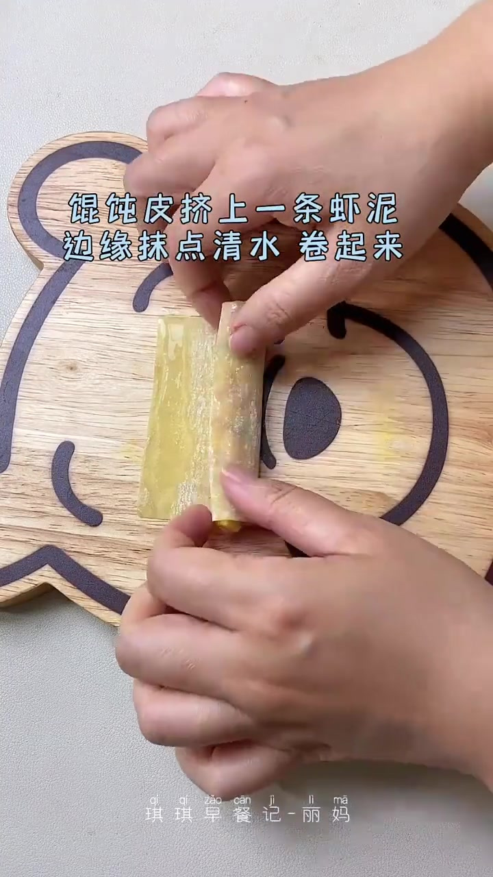 天做了香酥脆皮虾滑～还有女儿喜欢吃的栗子松饼～