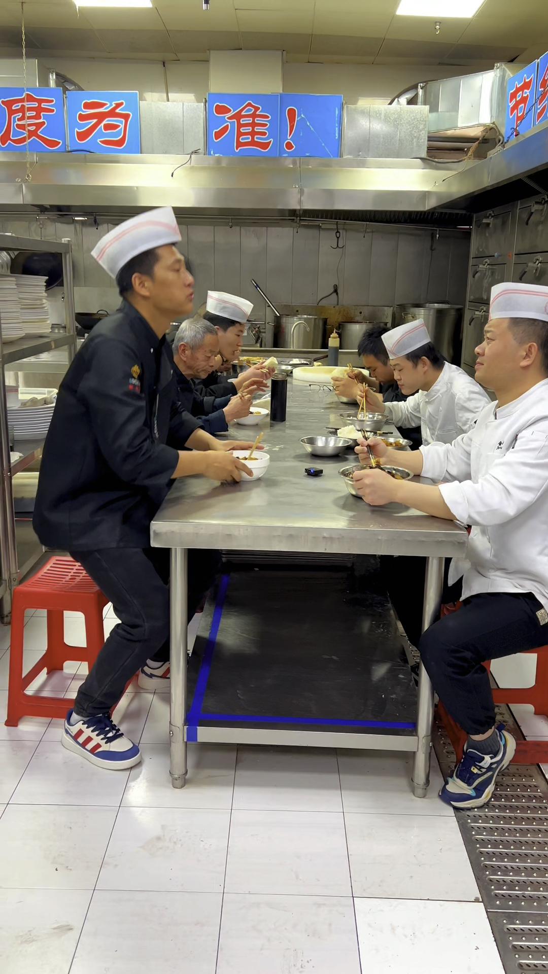 家常菜干煸鱿鱼须操作简单美味佳肴