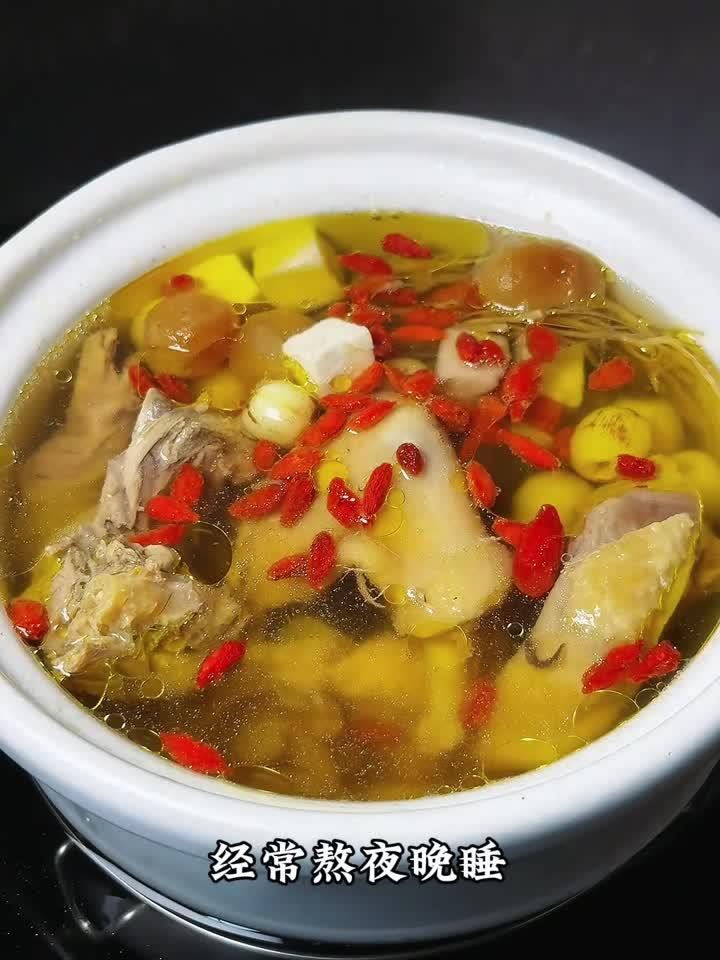 熬夜党福音！广东养生鸡汤，暖胃又滋补