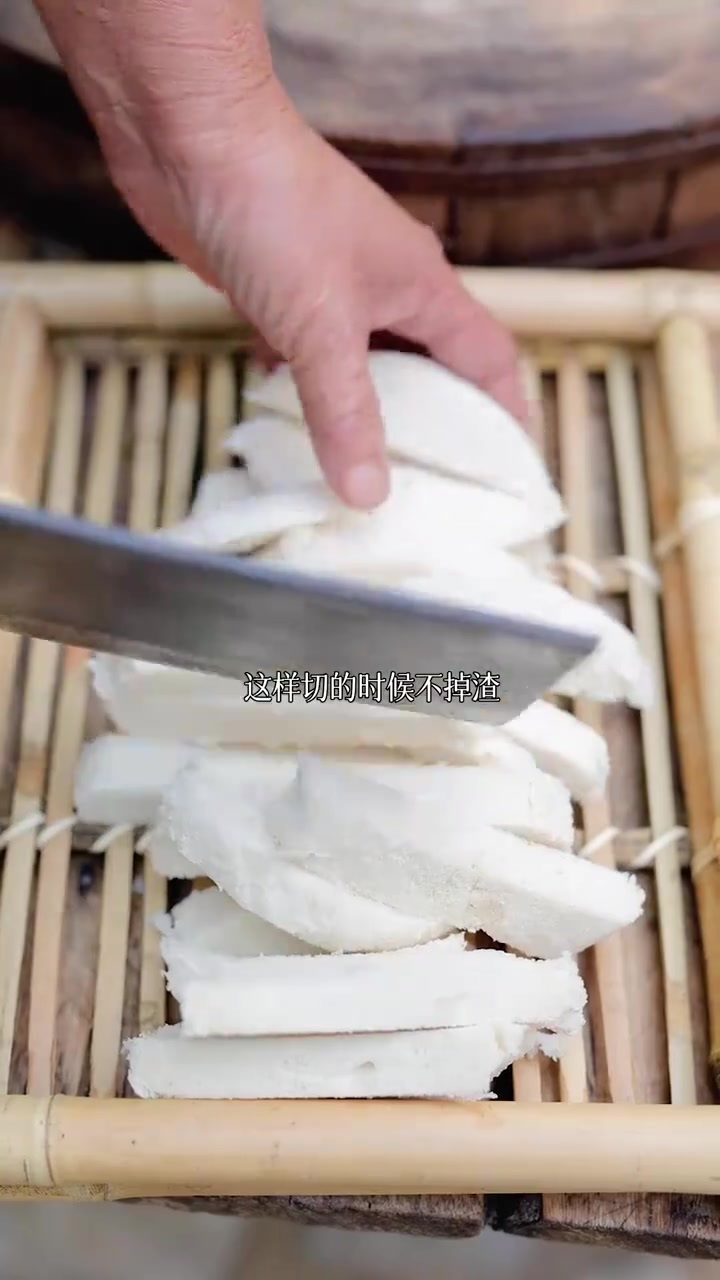 小时候的味道,你还记得吗?有多久没吃过这种味道的的糖酥馒头条