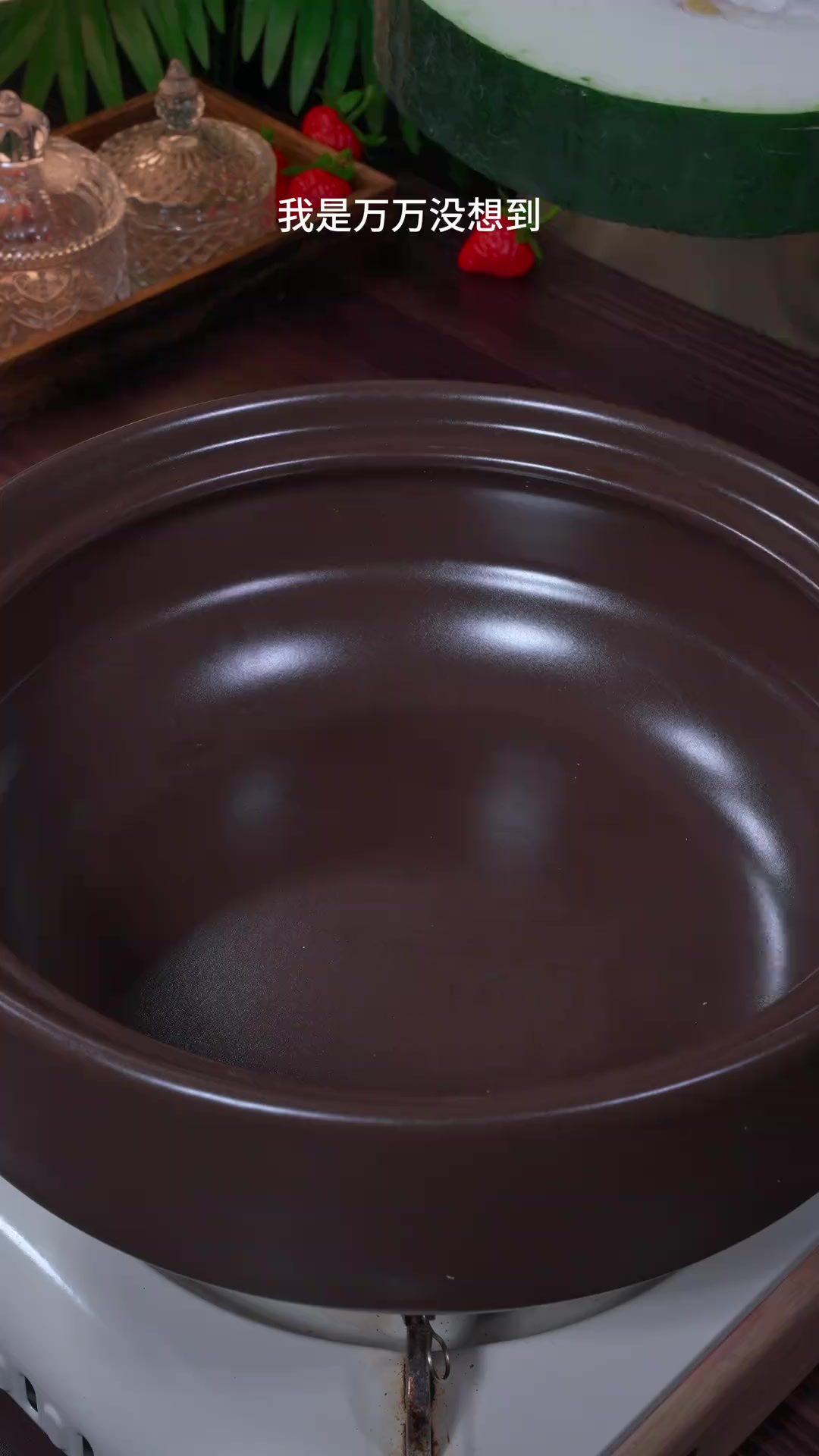 夏天可以多安排这道海带头冬瓜排骨汤给家人喝！清甜鲜糯很美味！