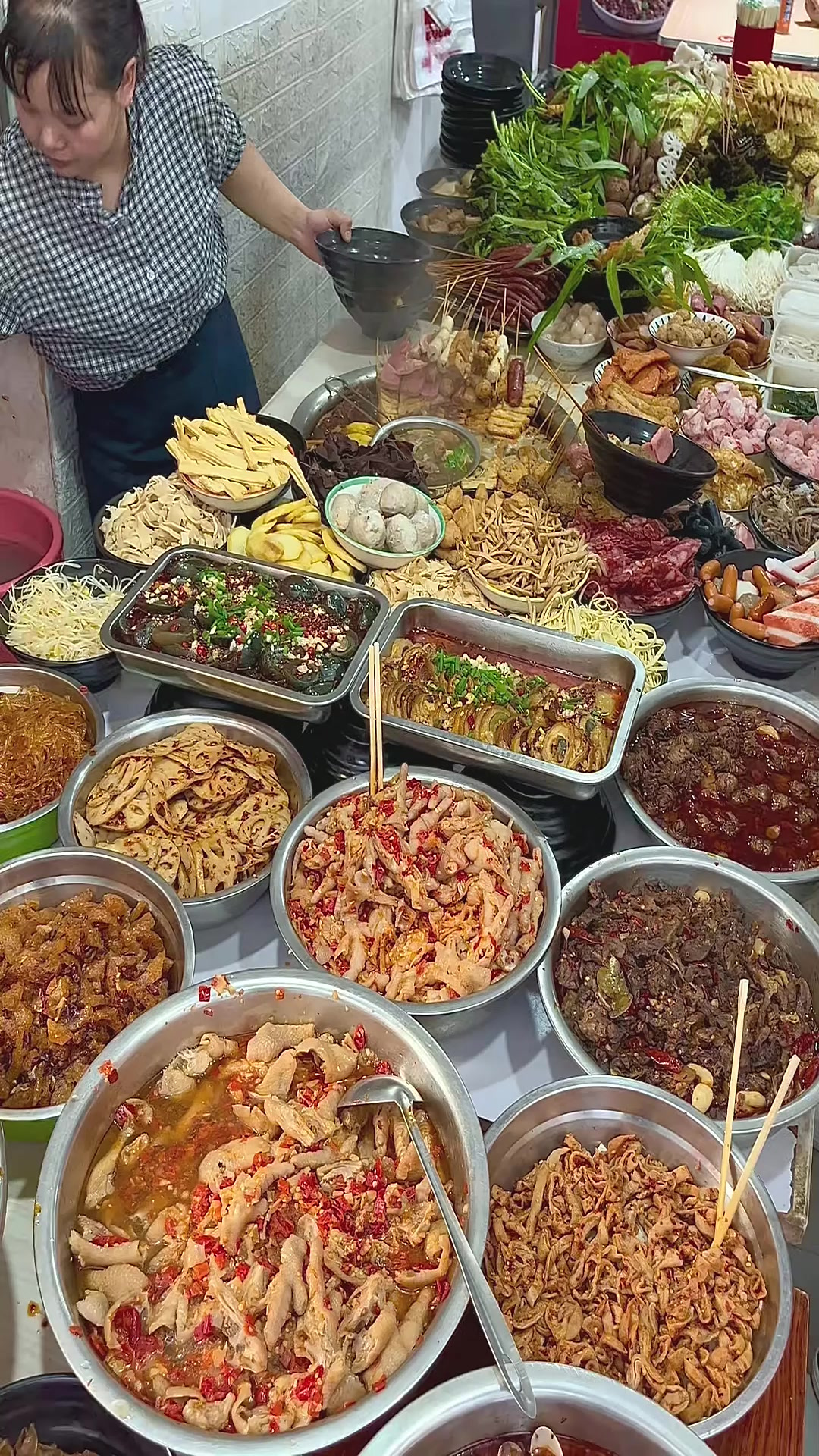 南昌水煮的种类也太多了吧 好辣好好吃!