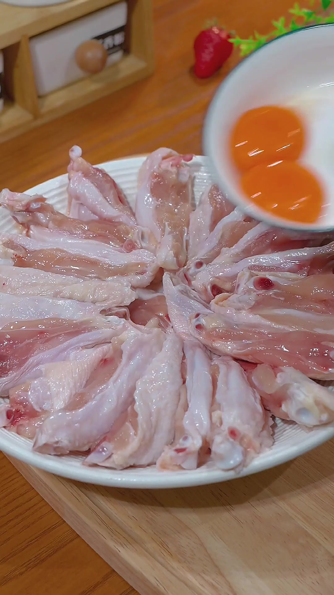 同样的方法还可以做炸鸡腿,鸡排,汉堡肉,鸡米花,鸡柳等等
