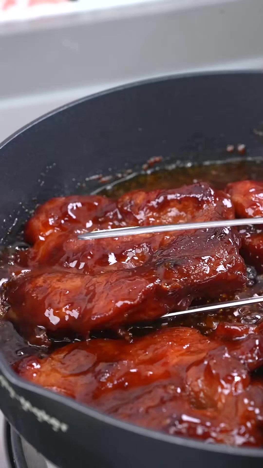 一家特有名的粤菜管,凭借这么一道叉烧肉,火遍了整个北京成,按