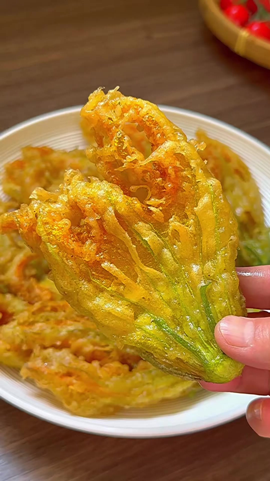 哈哈哈酥炸南瓜花