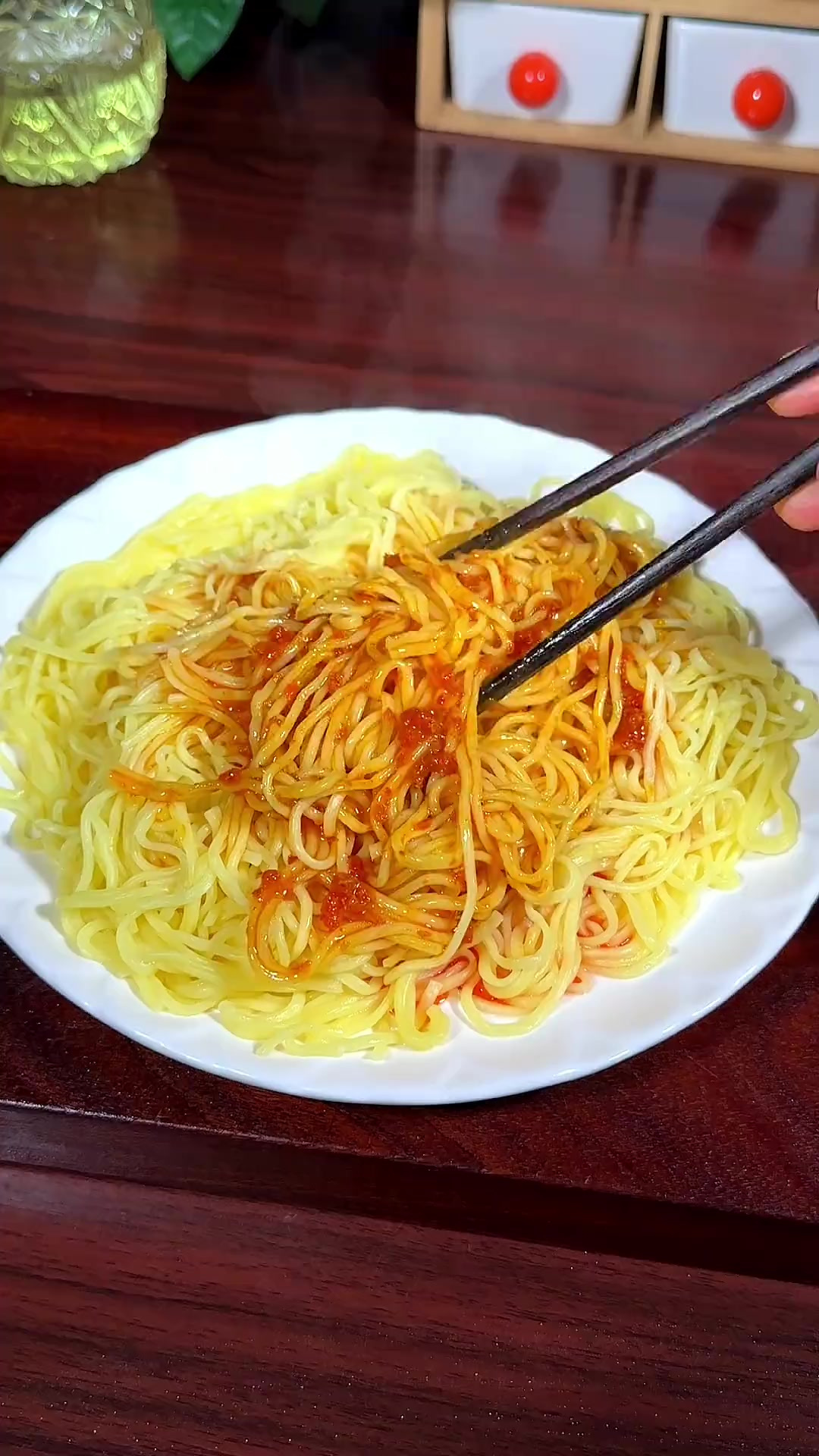 姐妹们快来薅羊毛啦！今麦郎出的这个蟹黄拌面，真的太划算了，满