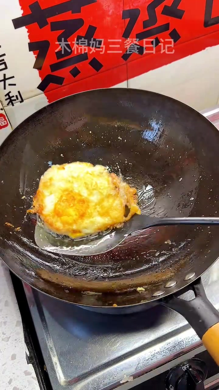 两个孩子的早餐，做个方便面