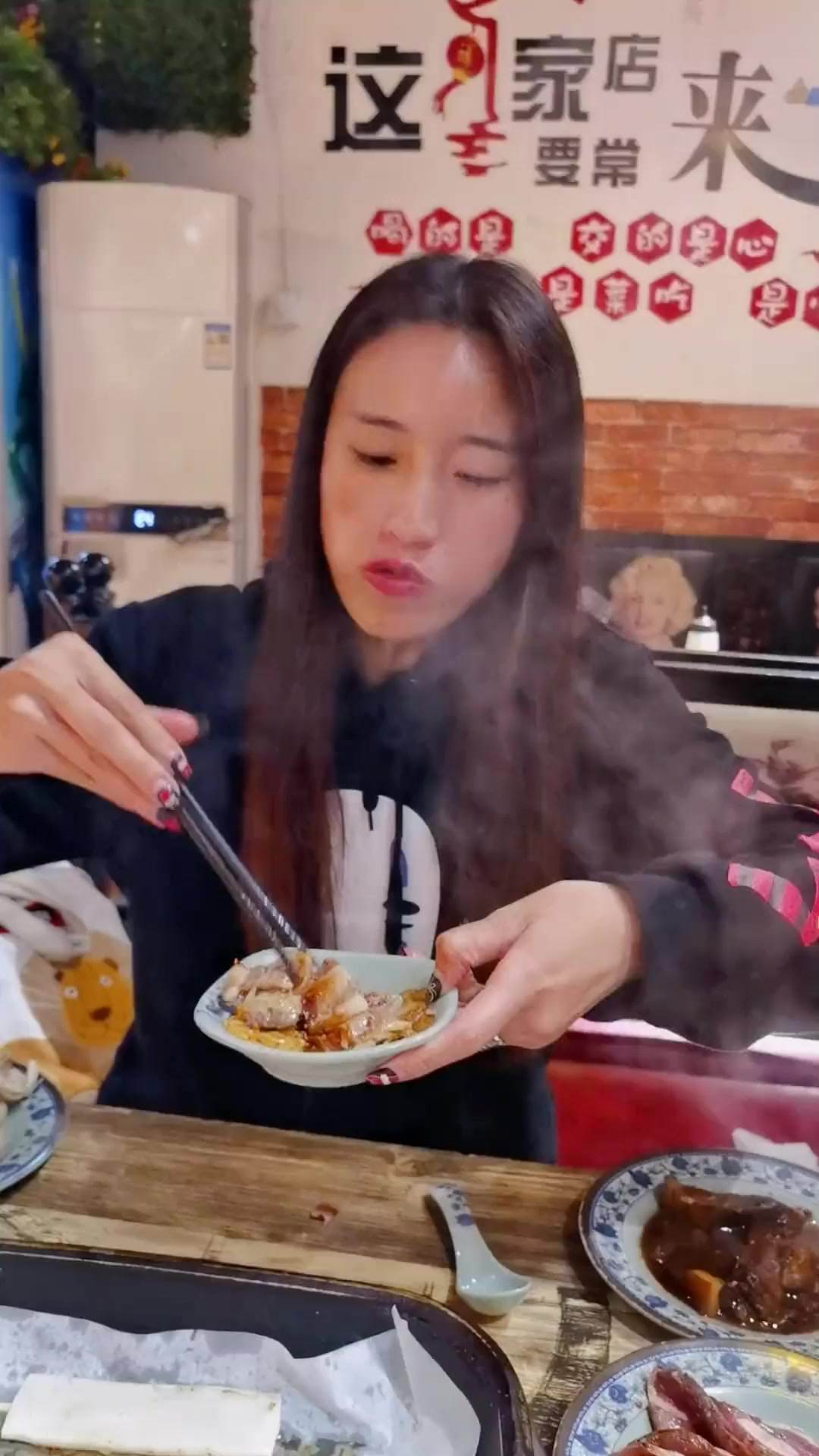 39.8自助,要求不能太高,挑好吃的吃,毕竟有烤肉有火锅~