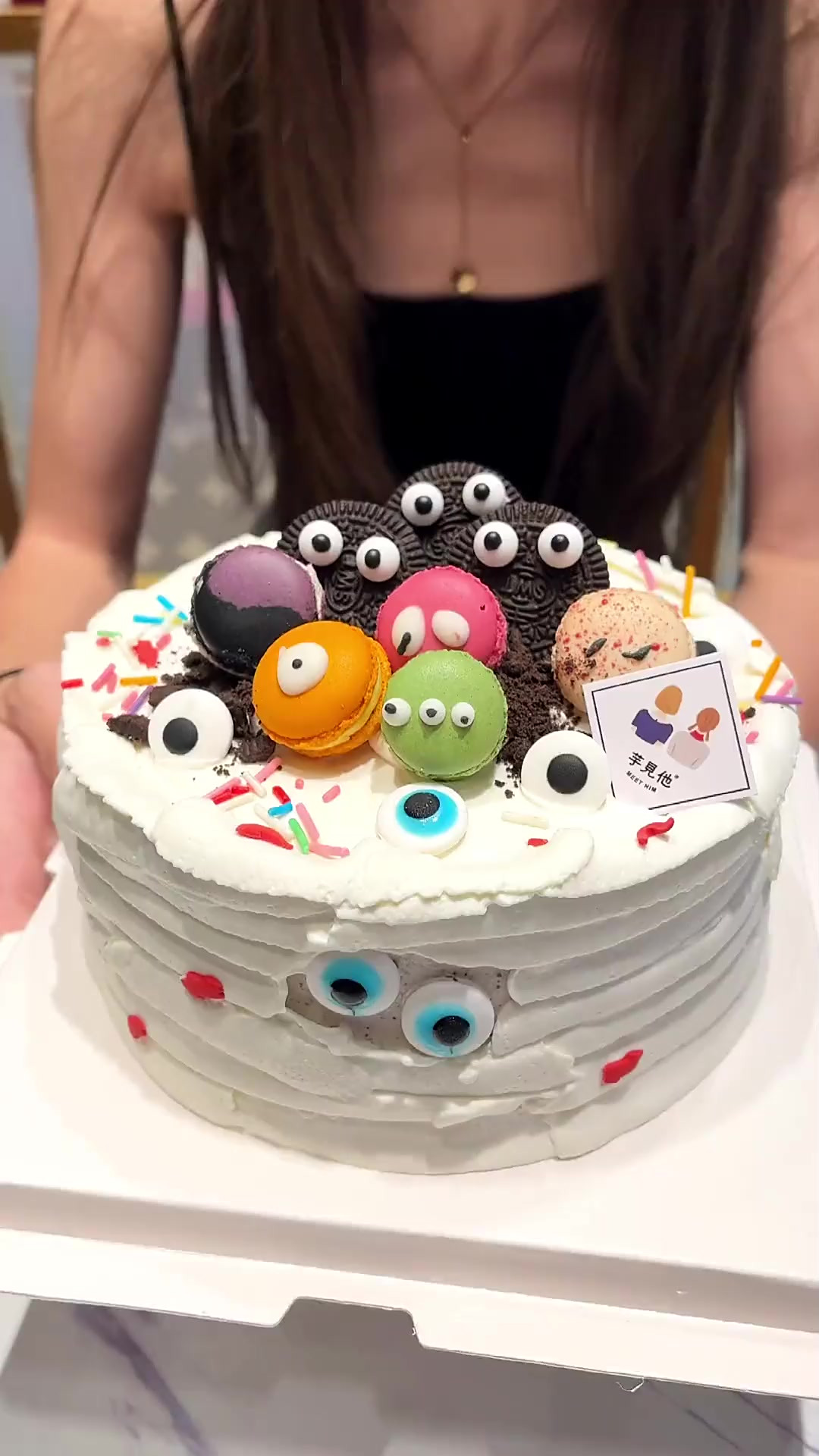 69.9双6寸冰淇淋马卡龙蛋糕，就300份提前2小时预定