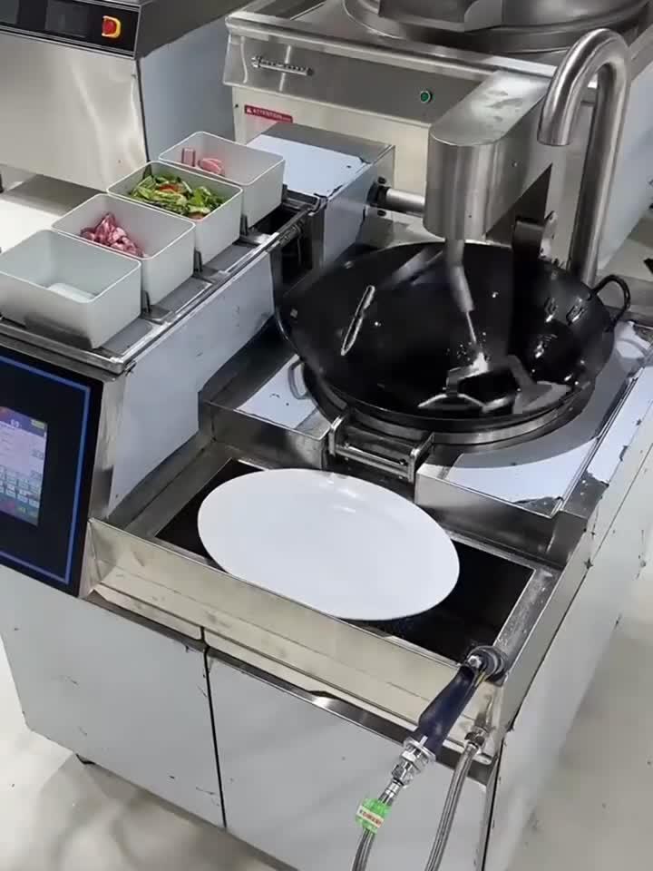 全自动炒菜机出品惊人,食堂厨师真的要 “下课” 了