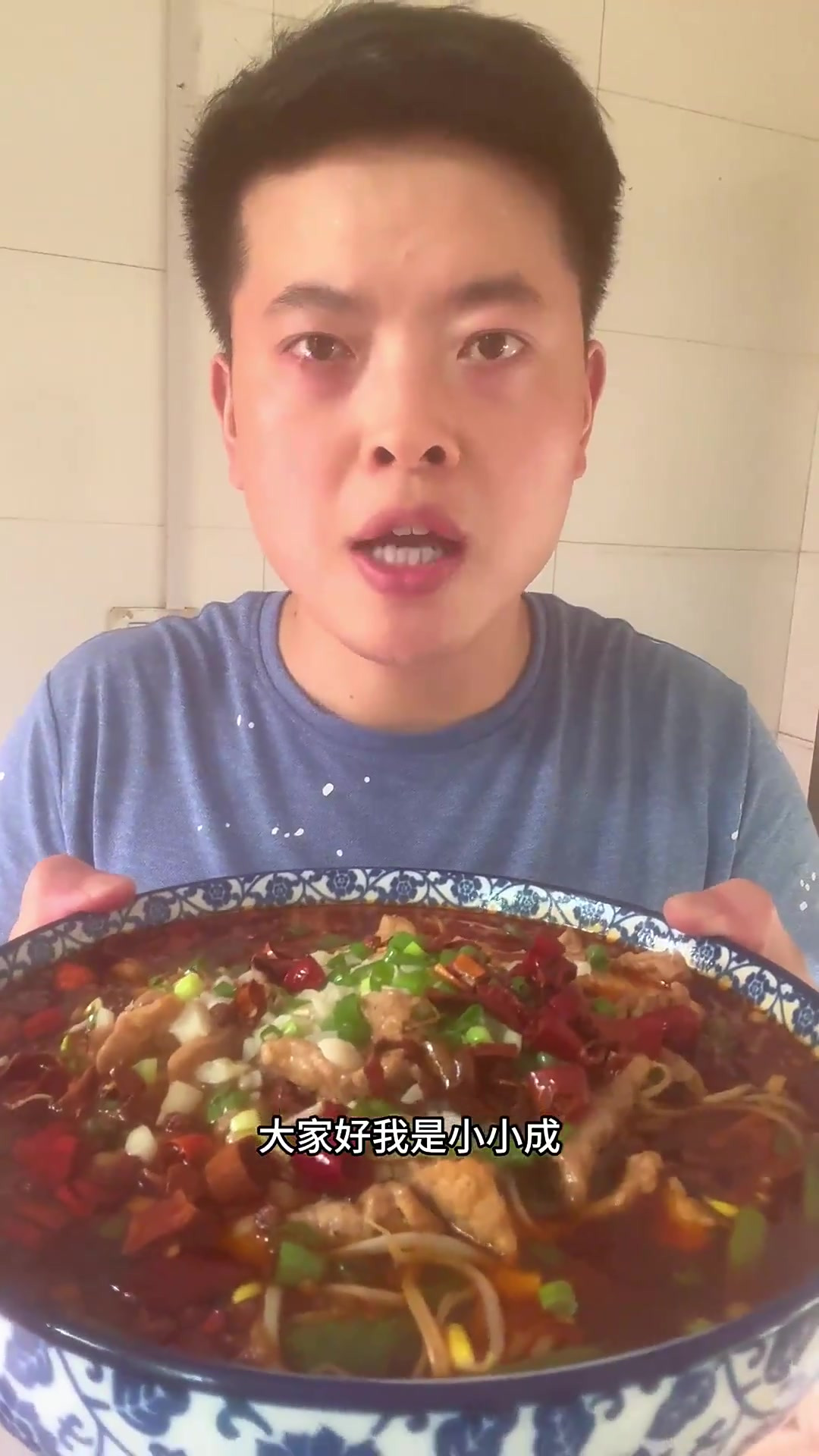 水煮肉片这么做，肉片滑嫩麻辣鲜香，简单好做又好吃