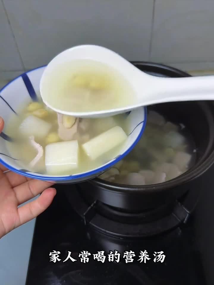 夏日养生必喝!山药莲子瘦肉汤,清热安神健脾胃