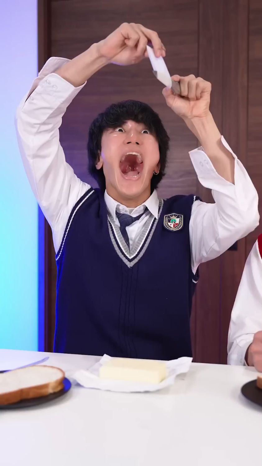 奶油如何放到面包片上