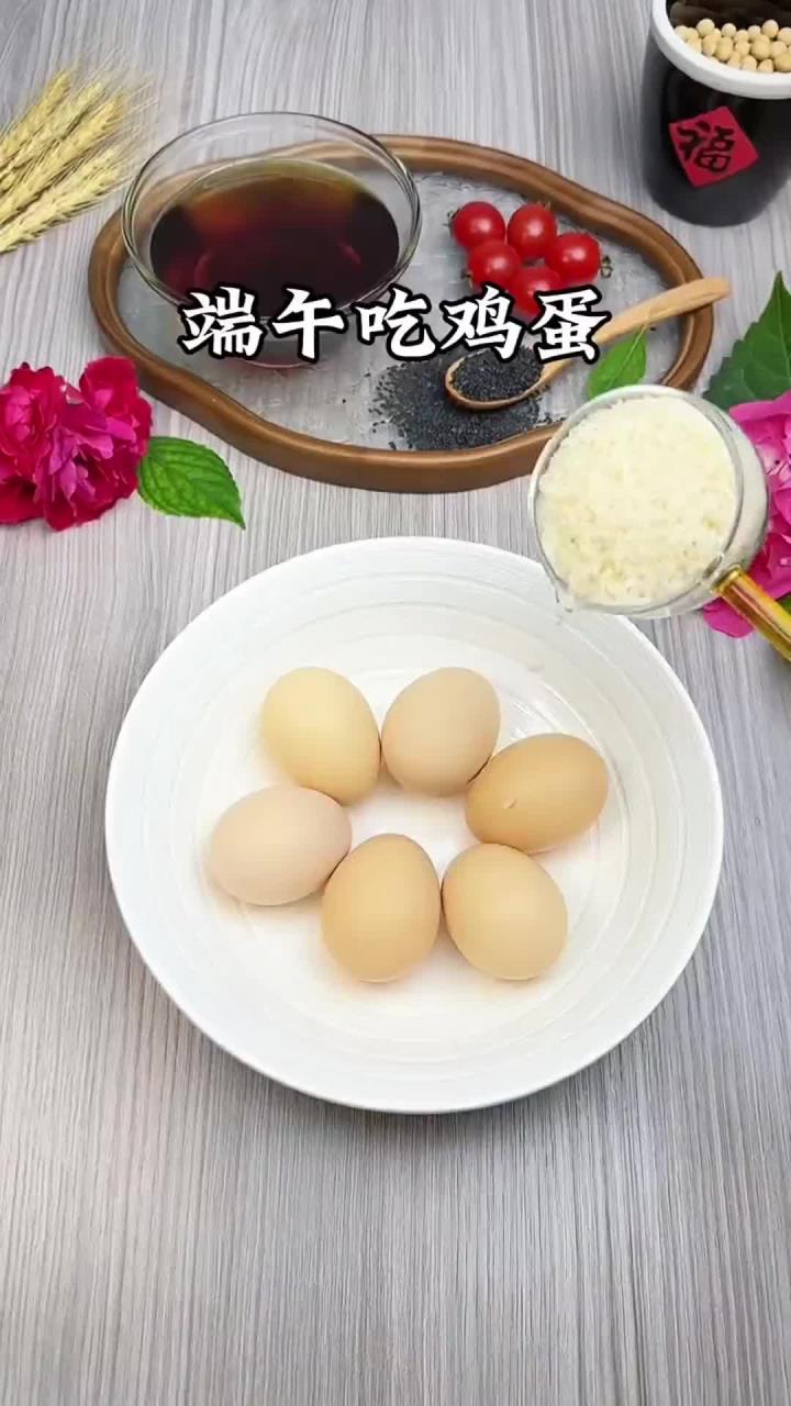 端午吃鸡蛋好，把大米倒到鸡蛋上，好上加好，您知道米油冲鸡蛋吗朱雀汤做法简单又营