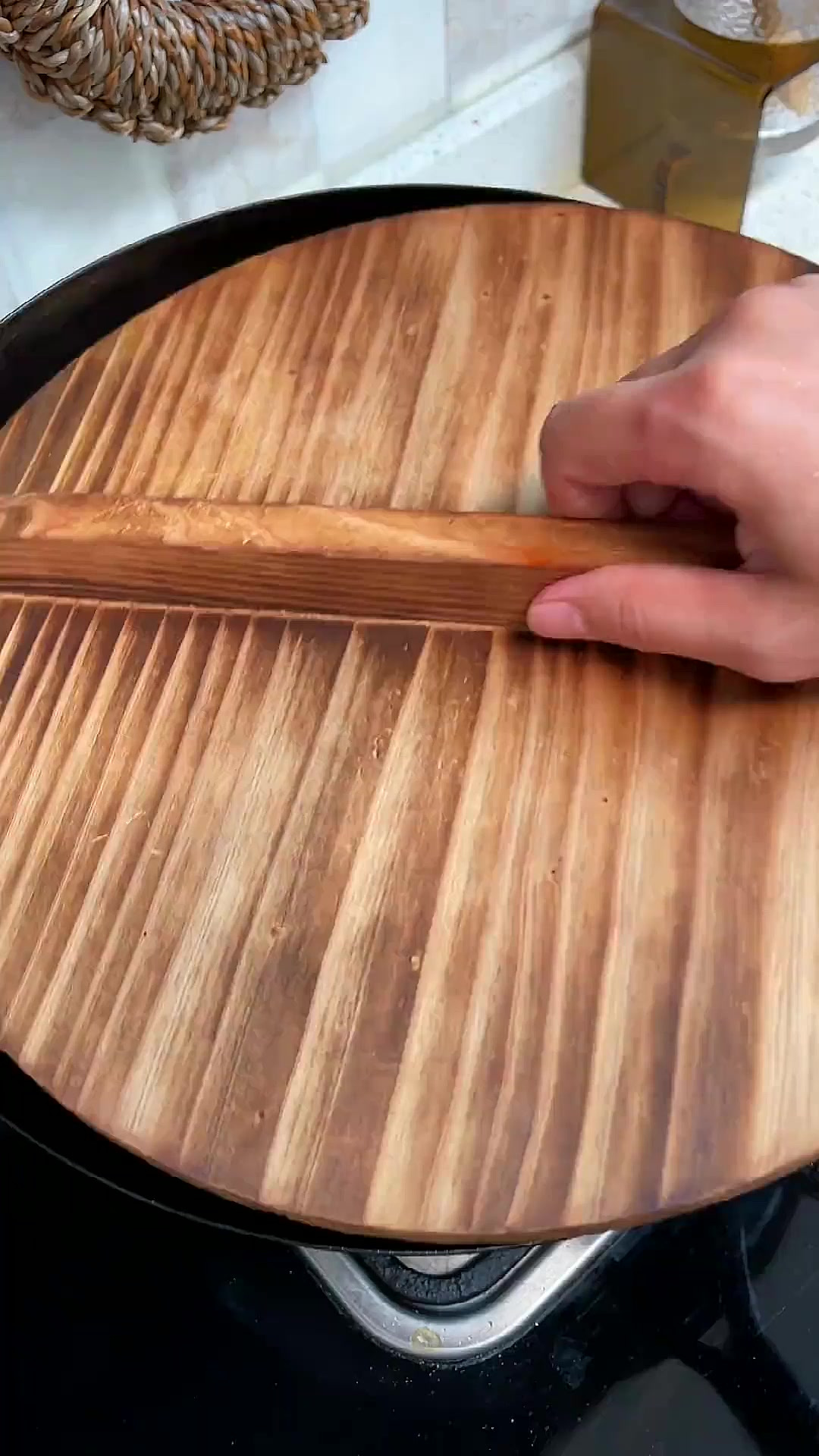 五花肉焖土豆 不加一滴油,香糯不腻入口即化的红烧肉炖土豆