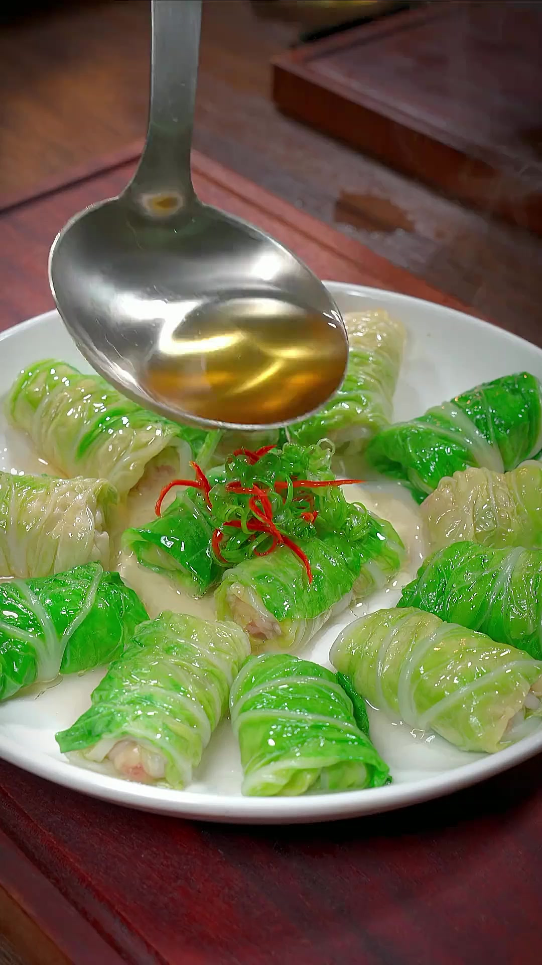 百财聚来白菜卷 年夜饭的第三道菜，你就做这个百财聚来，寓意着