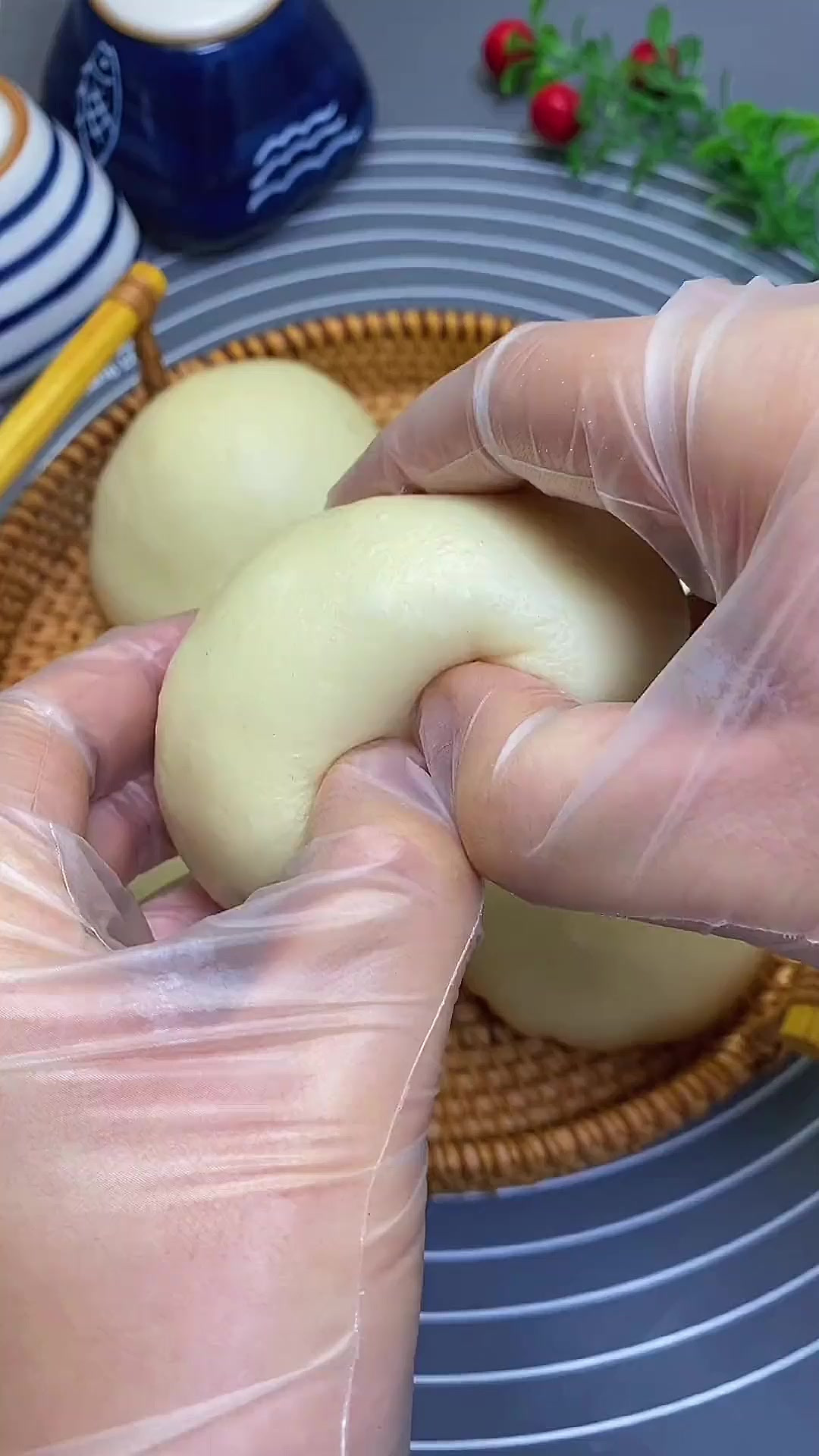 没有菜都能吃好几个的奶黄包，做法简单，大人孩子都爱吃！