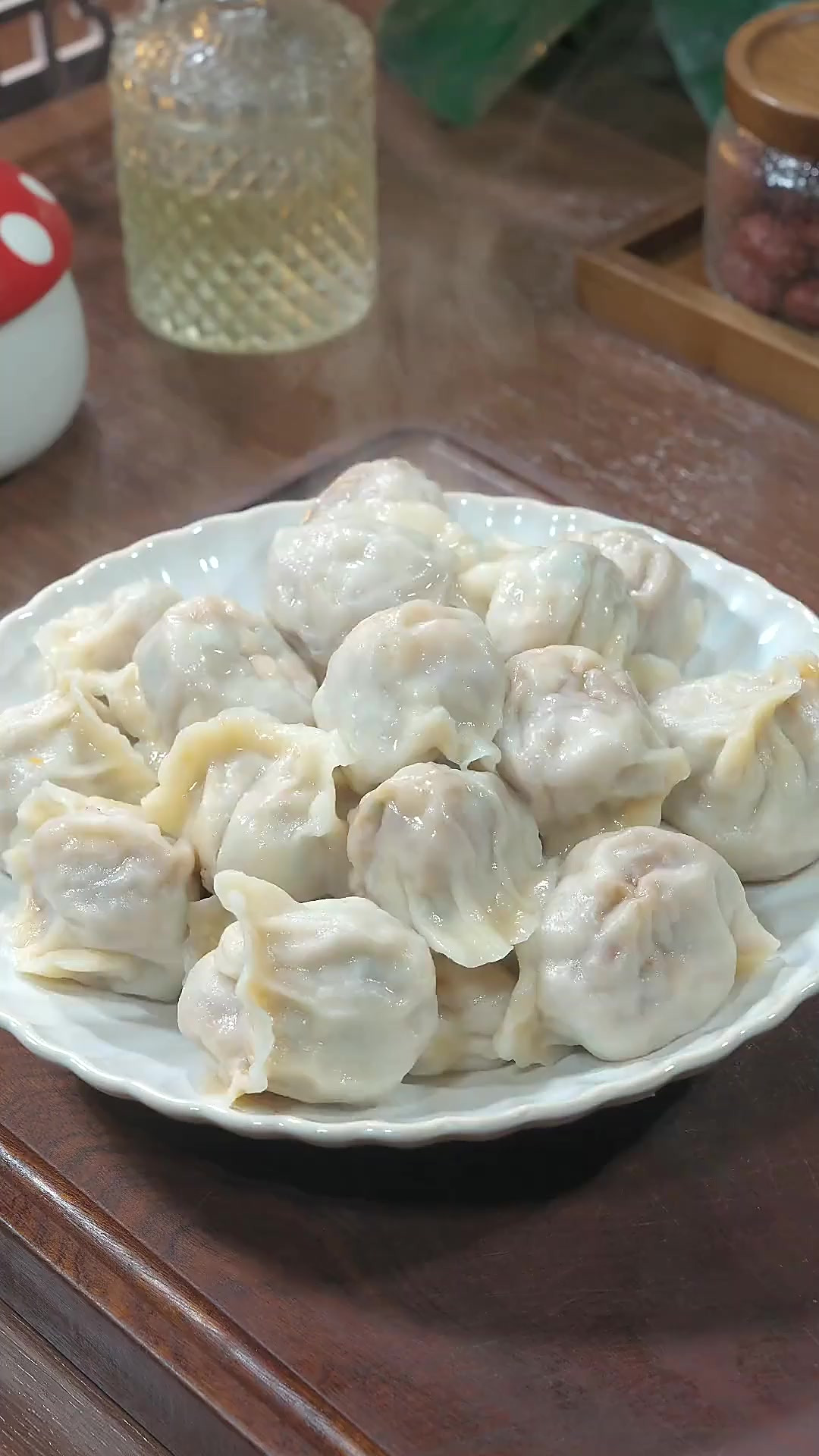 哈哈哈茄子馅素饺子