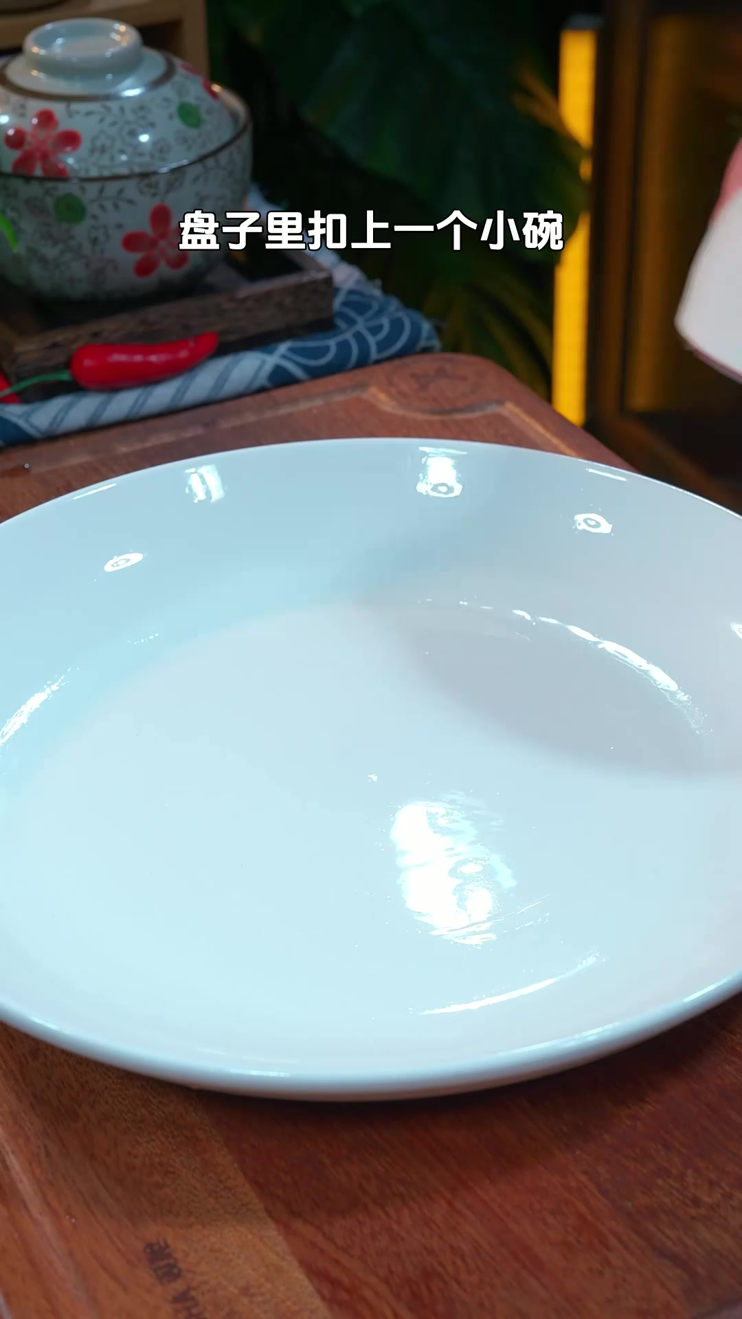 天热了鸡腿不要总炒着吃了,像我这样做个椒麻手撕鸡,在家轻松做