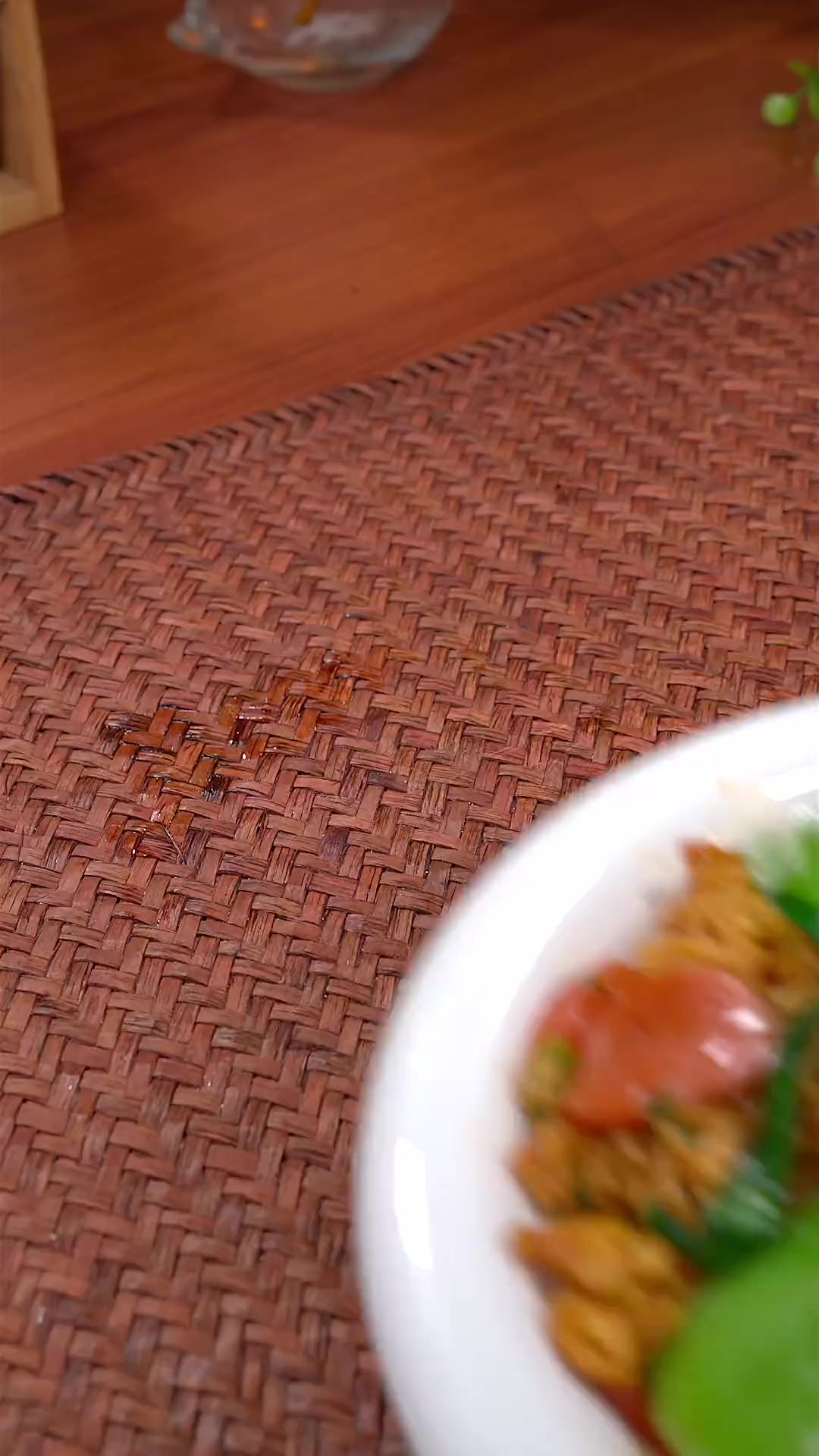 大鱼大肉吃腻了,就来碗炒面吃吃吧,简单又好吃
