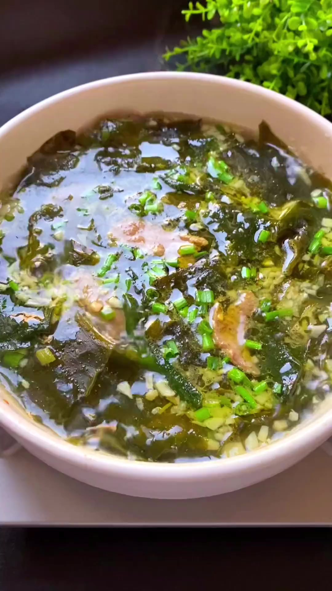 这是我家每周至少喝三次的韩式海带牛肉汤,鲜美又营养