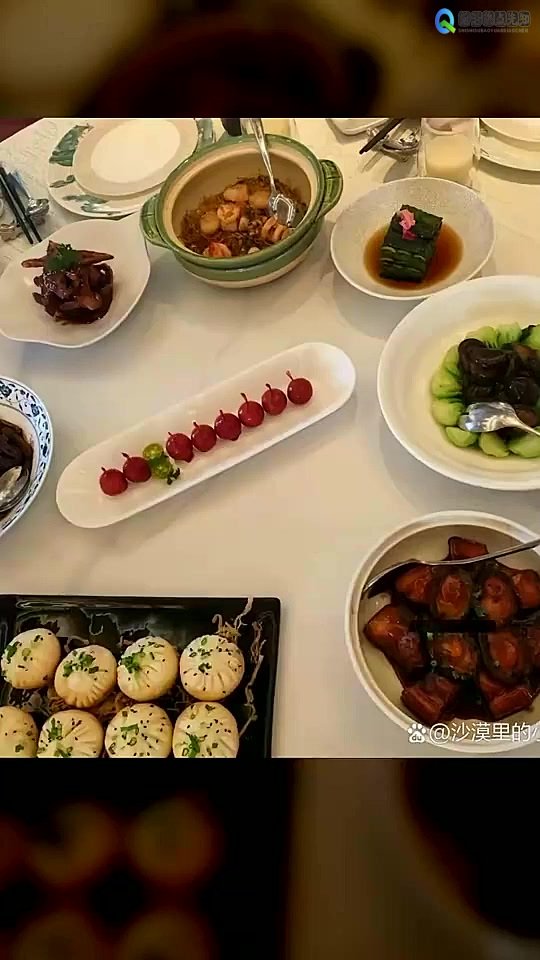 和平饭店高价菜单曝光,引发民众对高端消费场所的探讨