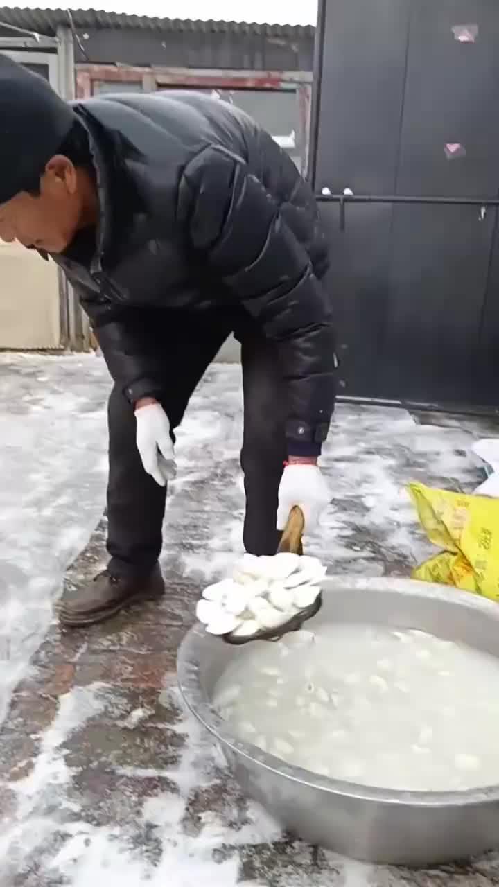 制作东北冻饺子的方法