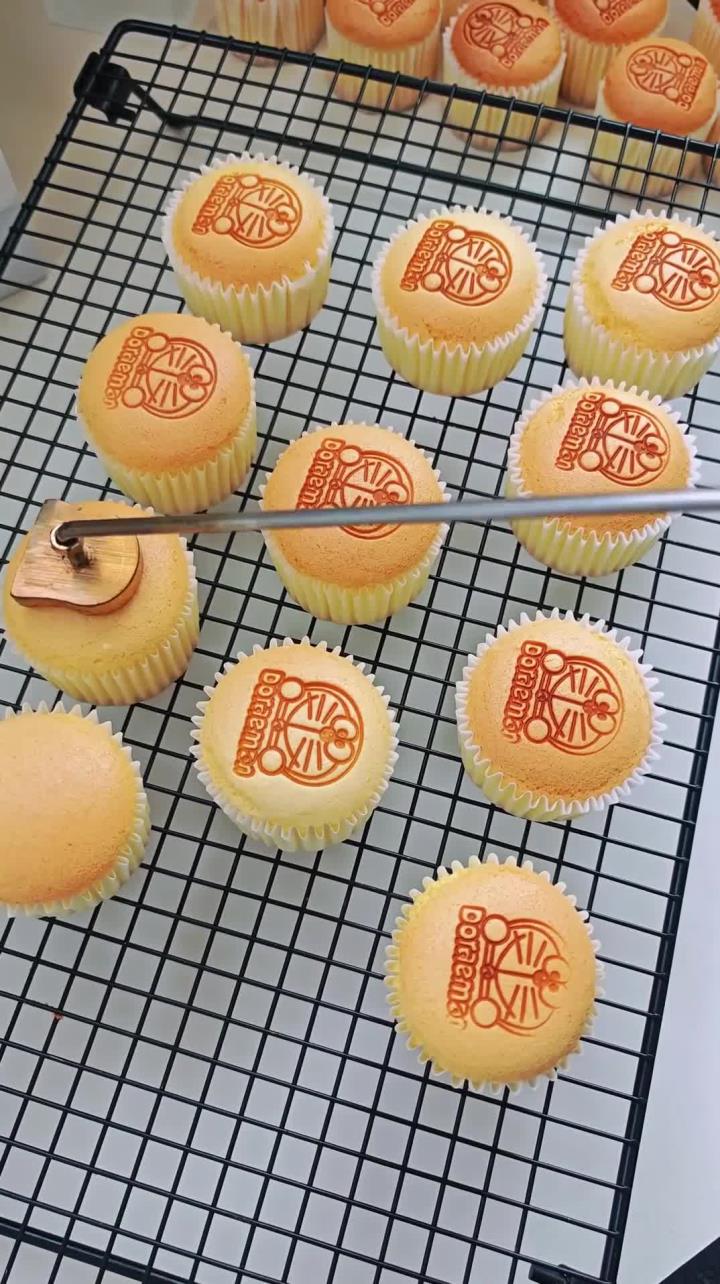 不开裂不回缩拥有漂亮水光肌的纸杯蛋糕,好吃好做颜值又高