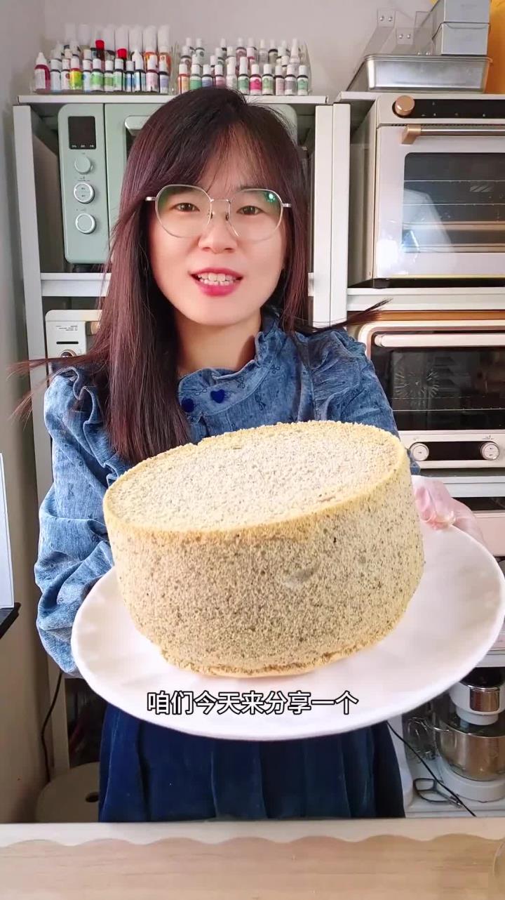 零失败的配方!不塌陷!不回缩!冬季养生吃黑芝麻戚风蛋糕,组织细腻,气孔全开,好吃