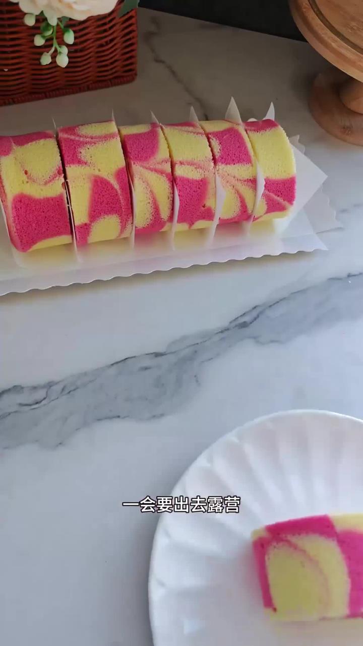 少女心爆棚的大理石蛋糕卷,做法简单颜值高还好吃!