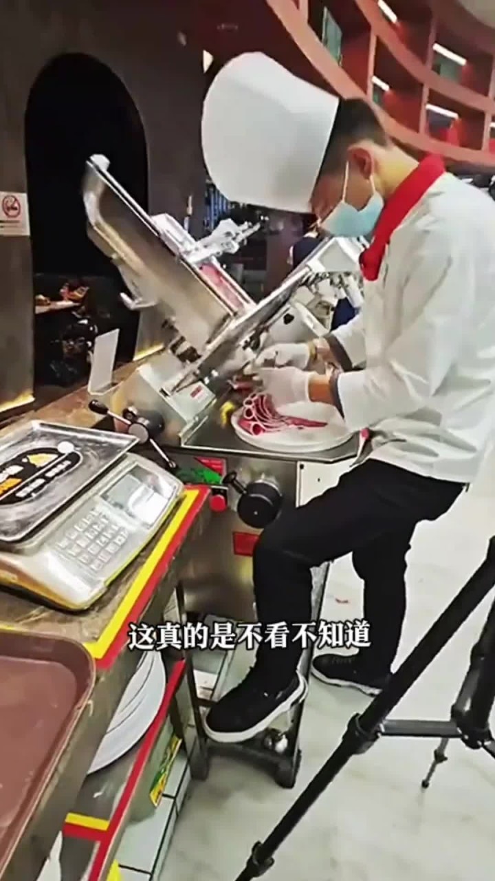 羊肉卷的切摆过程，涨见识了