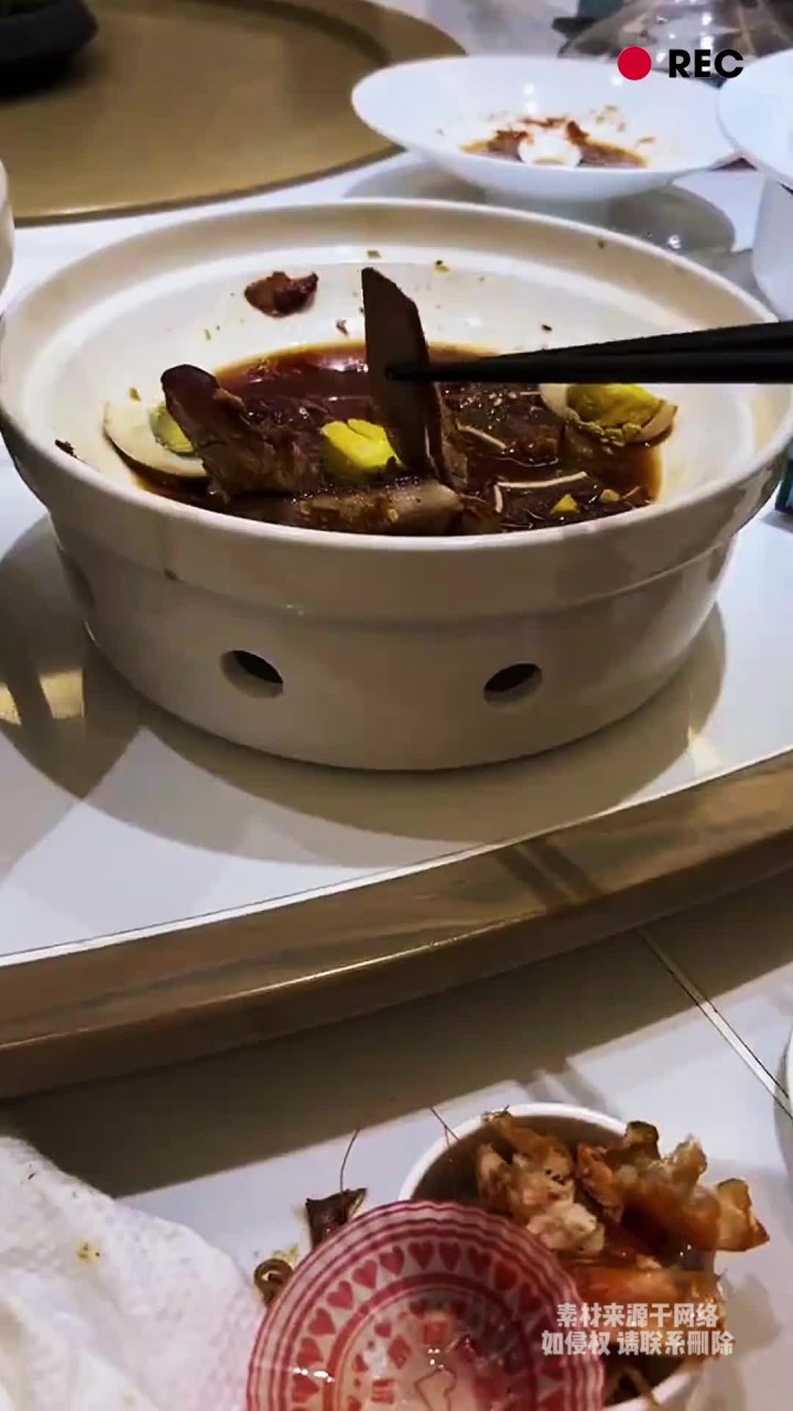 善画者不择笔,菜汤艺术?